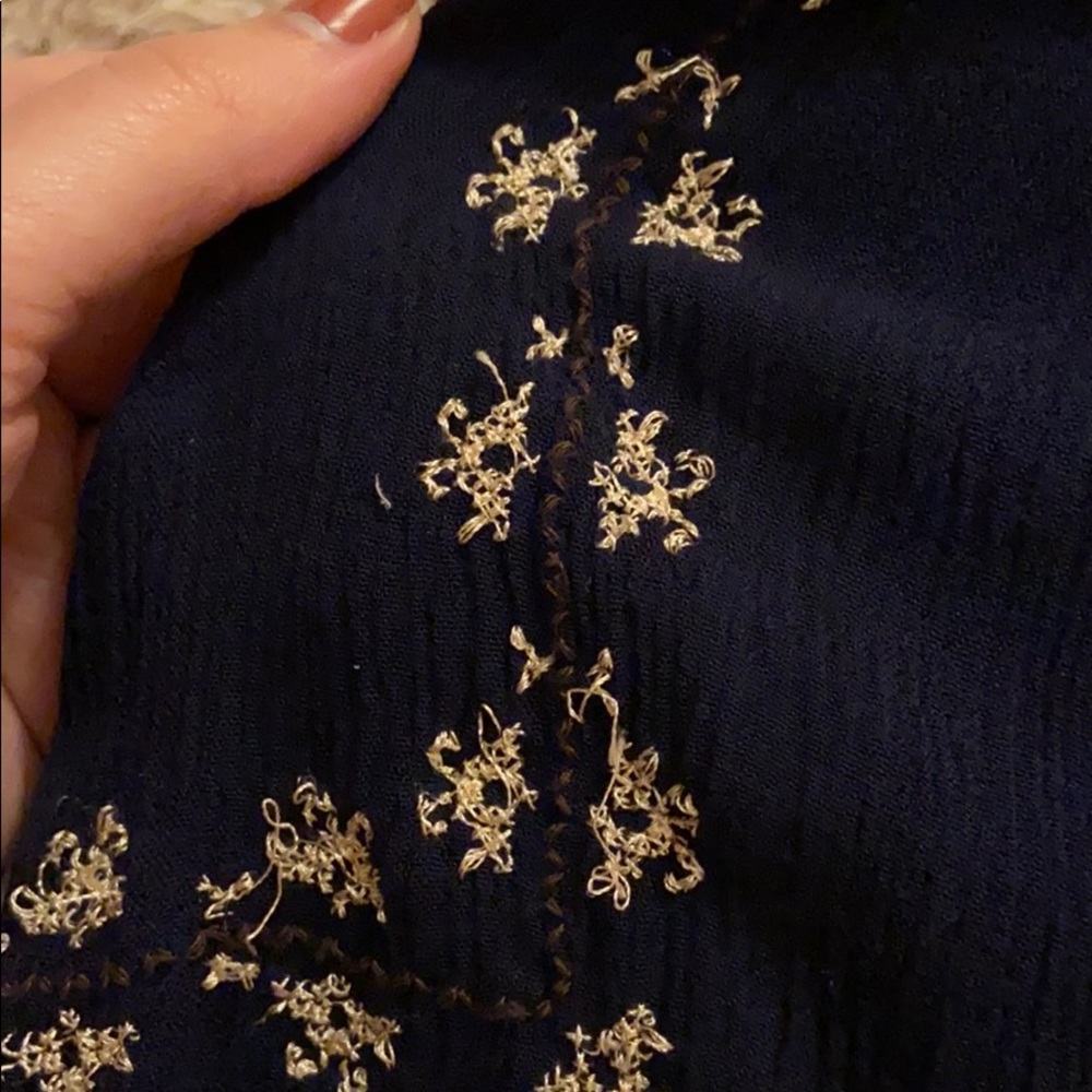 Top - Picture 5 of 6